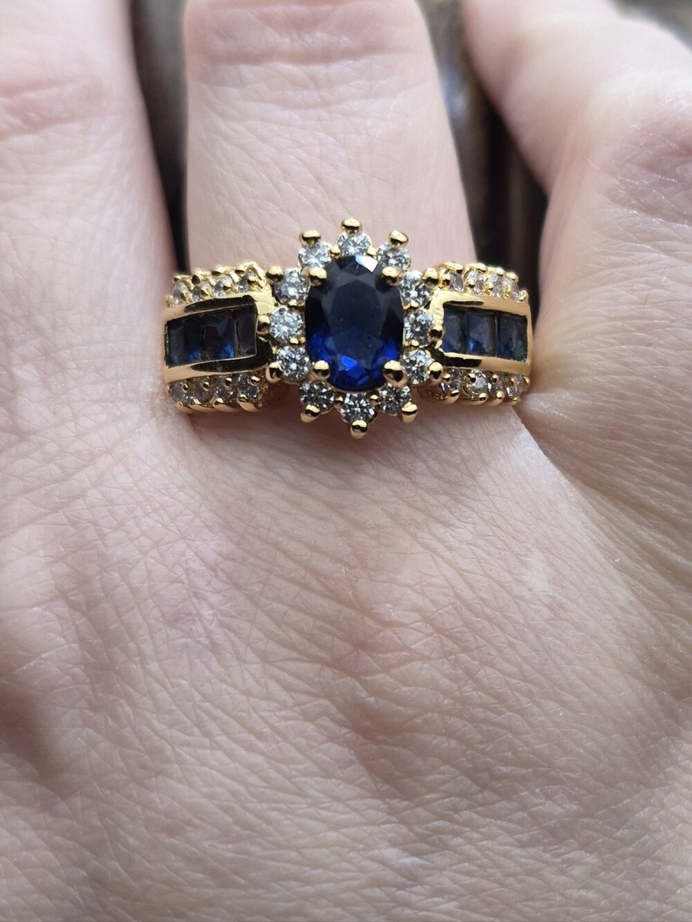 Vintage Gold Tone Faux Sapphire Halo Statement Band Ring Size 11